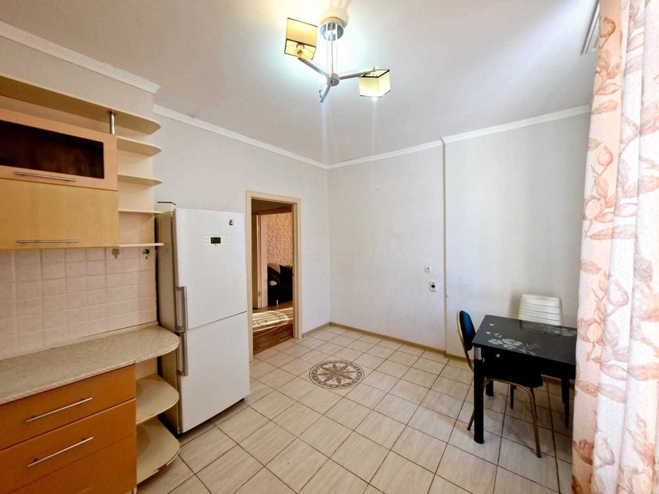 Двухкомнатная квартира.  Маяковского.