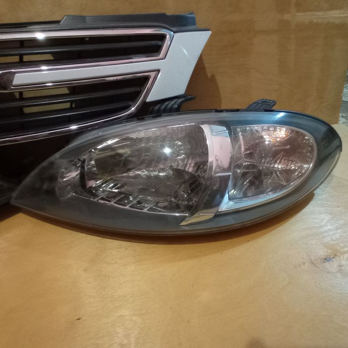 Продам фары Джентра Б/у