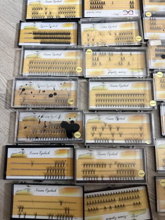 Пучковые ресницы разного размера