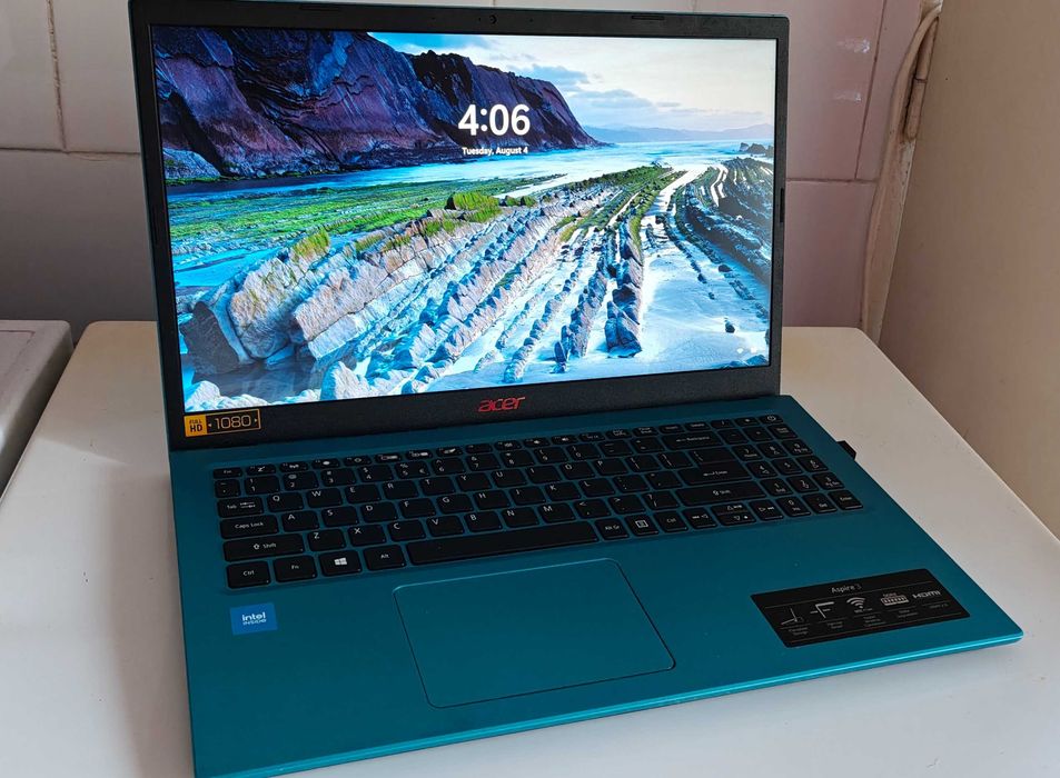 Laptop ACER Aspire 3 turcoaz metalizat