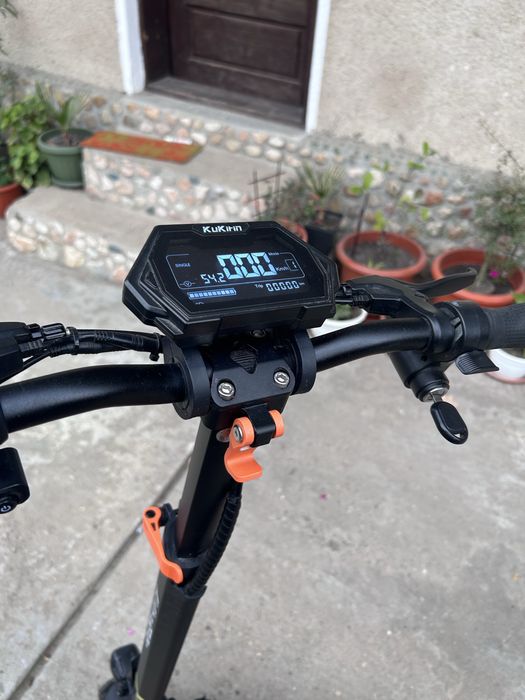 KuKirin G2 Pro 2025 – 1379 km – stare excelentă