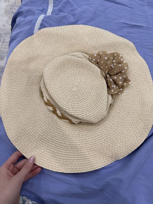 Шляпа пляжнаябесплтано