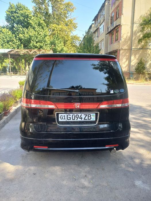 Xonda avtomabili sotiladi