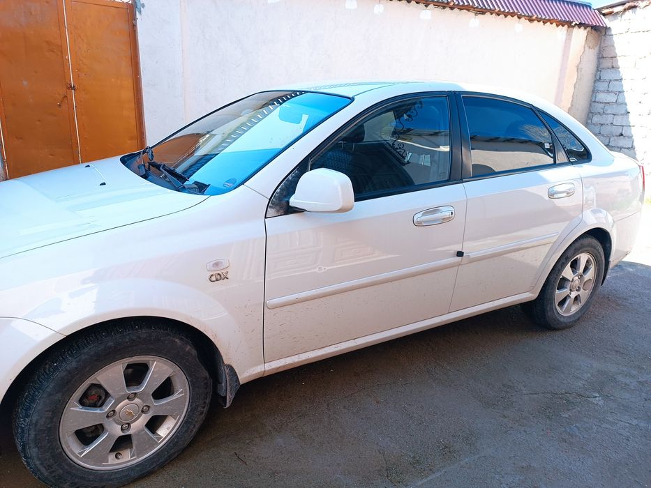 Продам ласетти жентра 9.500 S