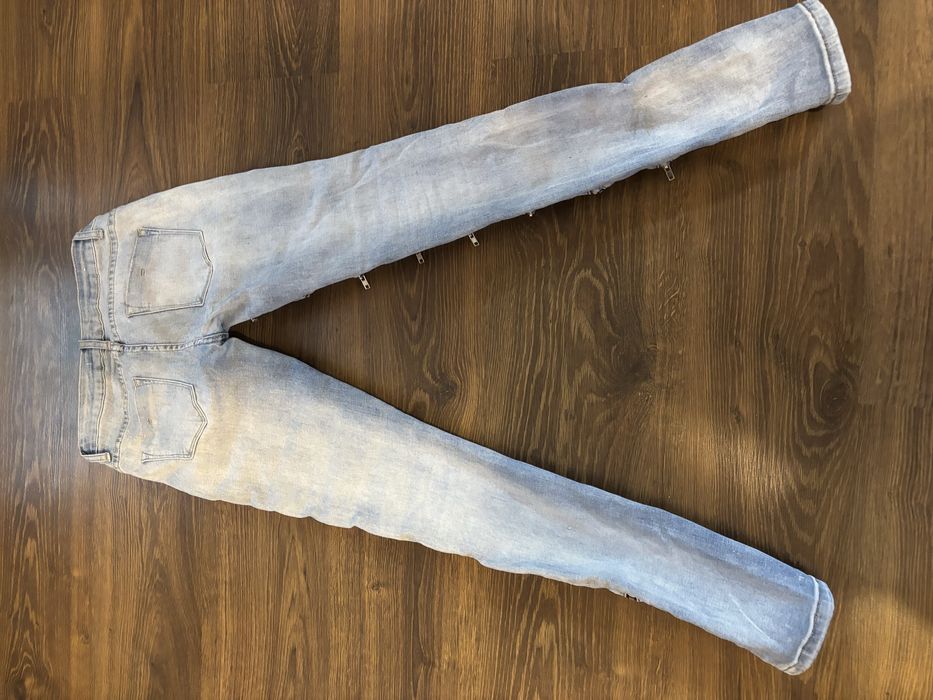 Домски дънки с интересен дизайн