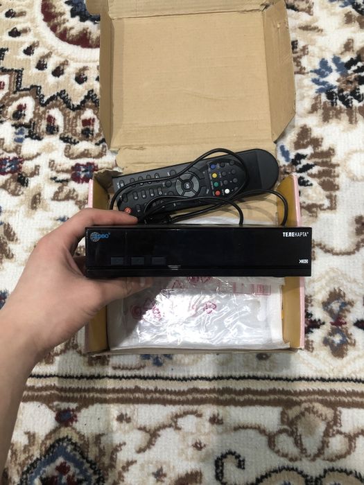 Продам цифровой спутниковый приемник