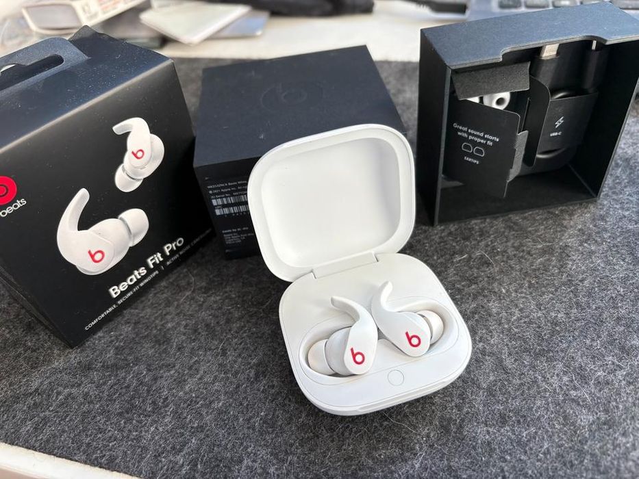 Безжични слушалки beats fit pro beats by dre фитнес