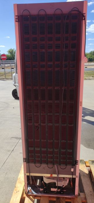 Хладилник с фризер за вграждане SMEG