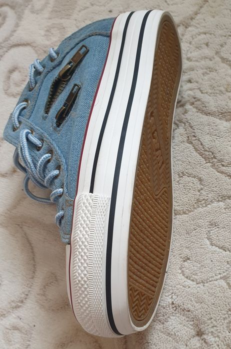 Красовки конверсы женские