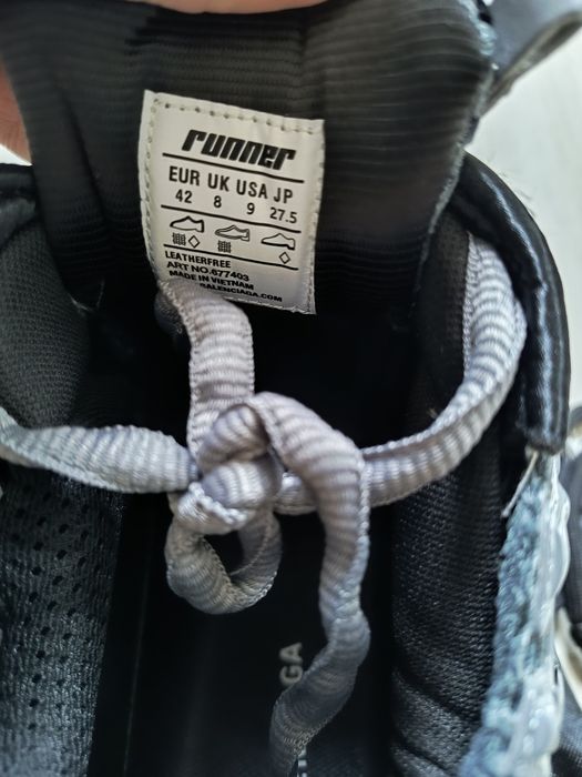 Balenciaga runner grey 42