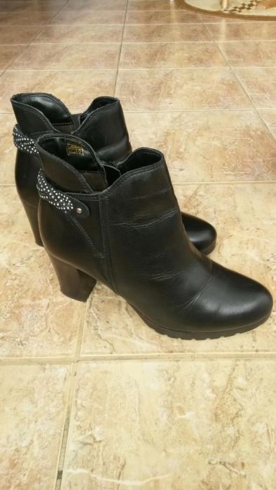Botine din piele elegante  nr.37.calitate Italiana.