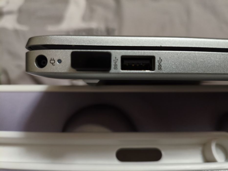 Hp   AMD Ryzen 5 5500U