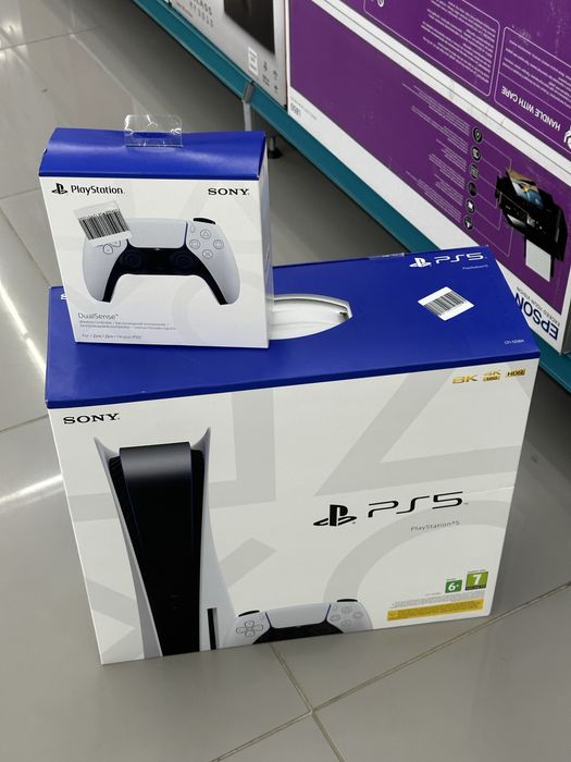 Plastation 5 вместе с играми