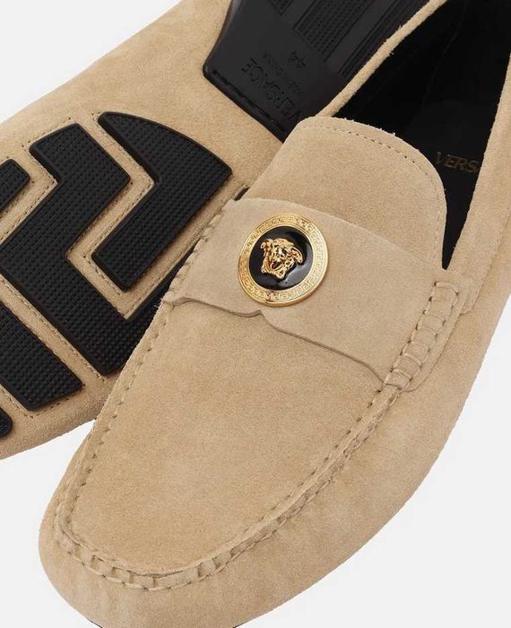 VERSACE оригинални нови велурени мокасини 42-ри размер