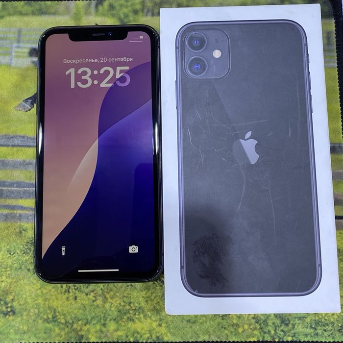 iPhone 11 64GB — Black