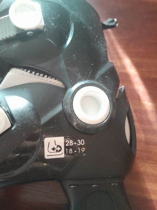 Продам коньки новые