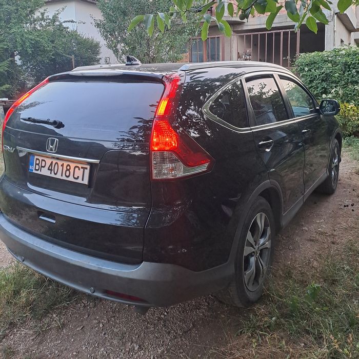 Продавам хонда cr v