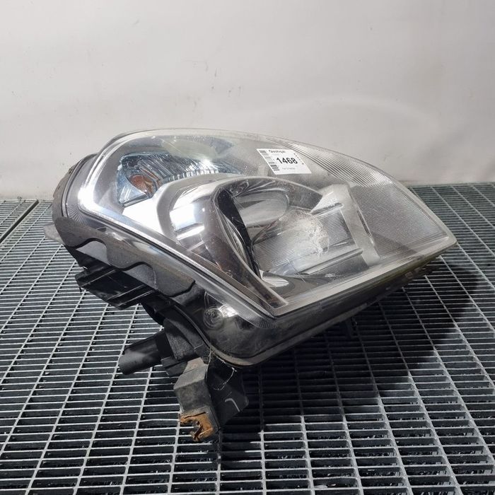 Far Dreapta Nissan Qashqai 2007 - 2010 SUV 4 Usi (1468) Fara xenon