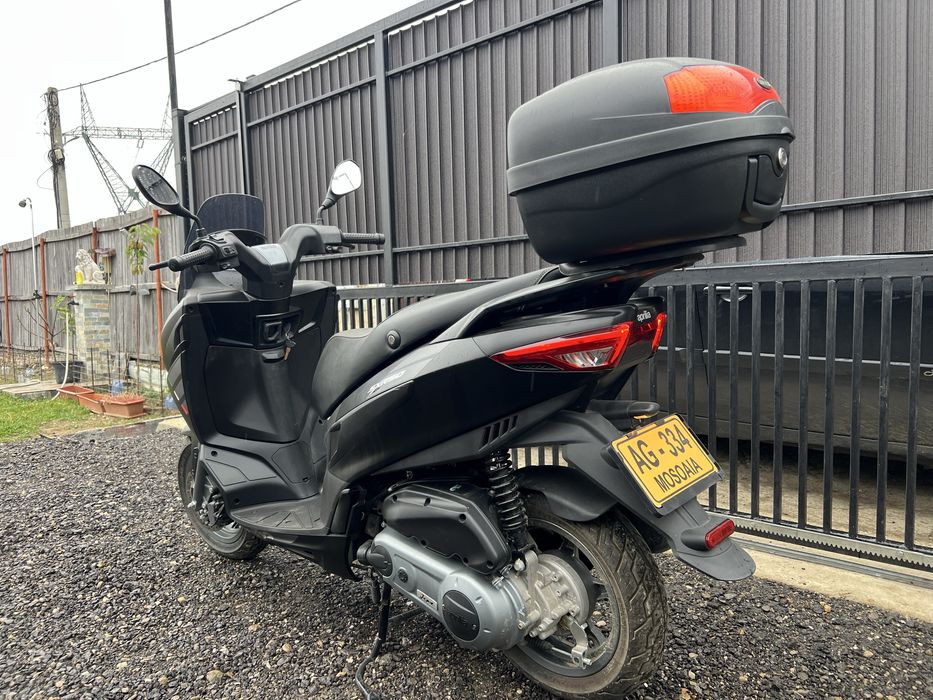 Scuter Aprilia 2023 ca nou