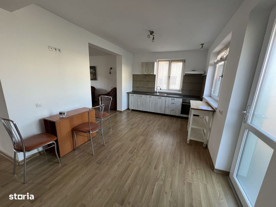 INCHIRIEZ casa 3 camere,constructie noua,zona Strand