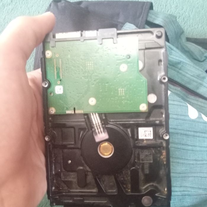 Жосткий диск на 1000GB рабочий