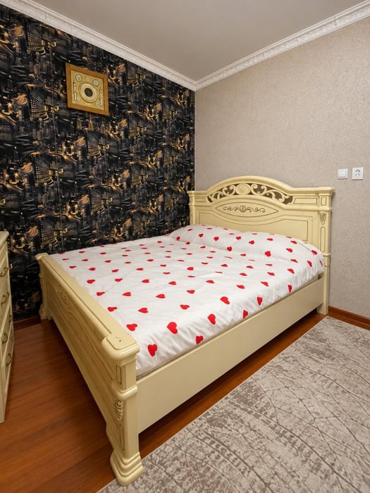 Спальни гарнитур сатылады
