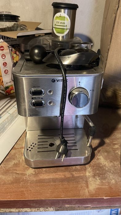 Кофе машина и соковыжималка