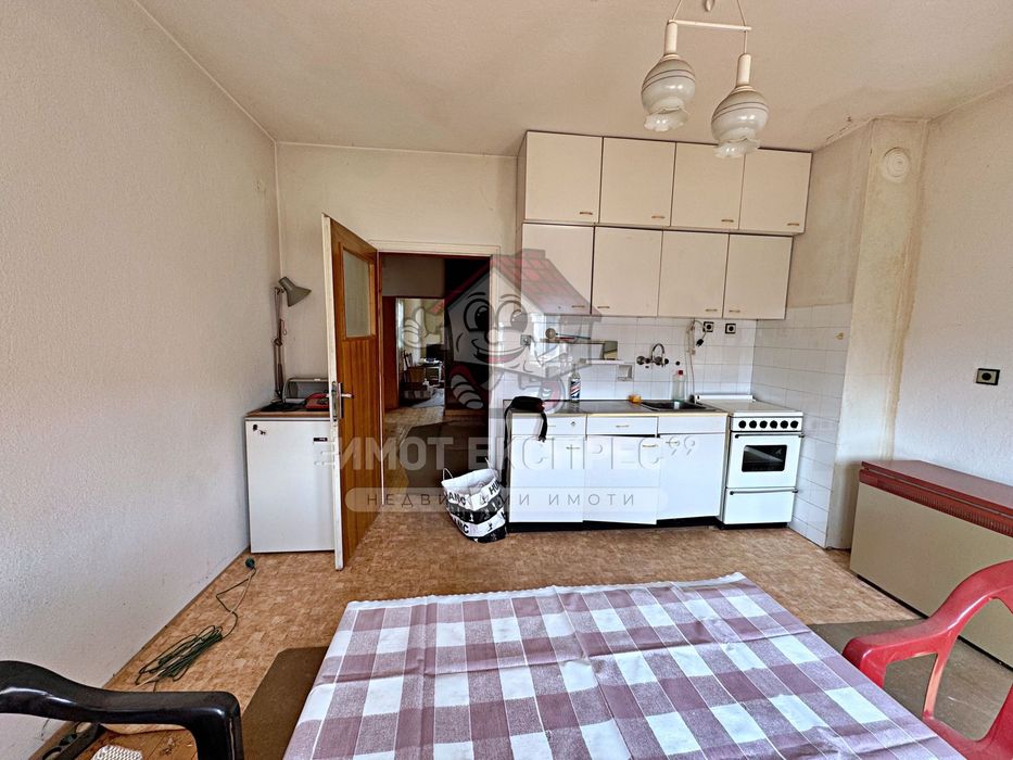 Продава се Многостаен апартамент в Асеновград - 145 кв.м за 725 €/кв.м - Снимка #11