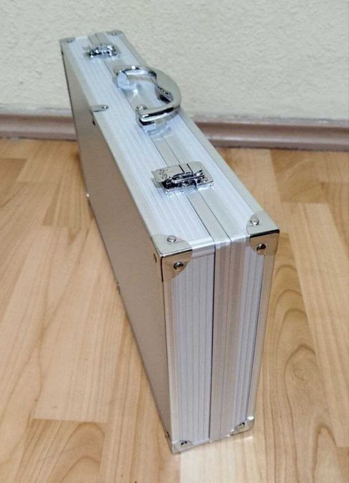 Доставка. Подарочный набор для барбекю в кейсе