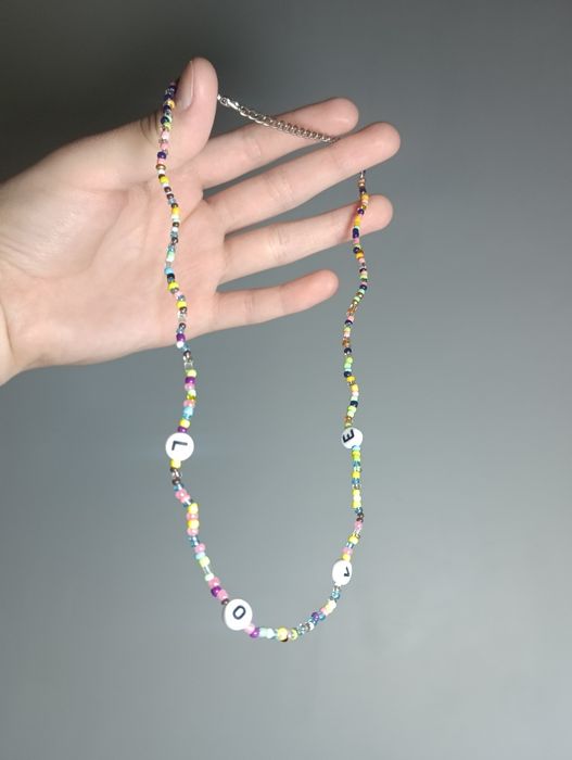 Украшение из бисера