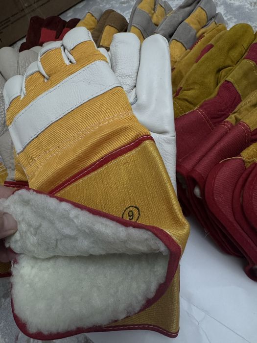 Рабочие перчатки