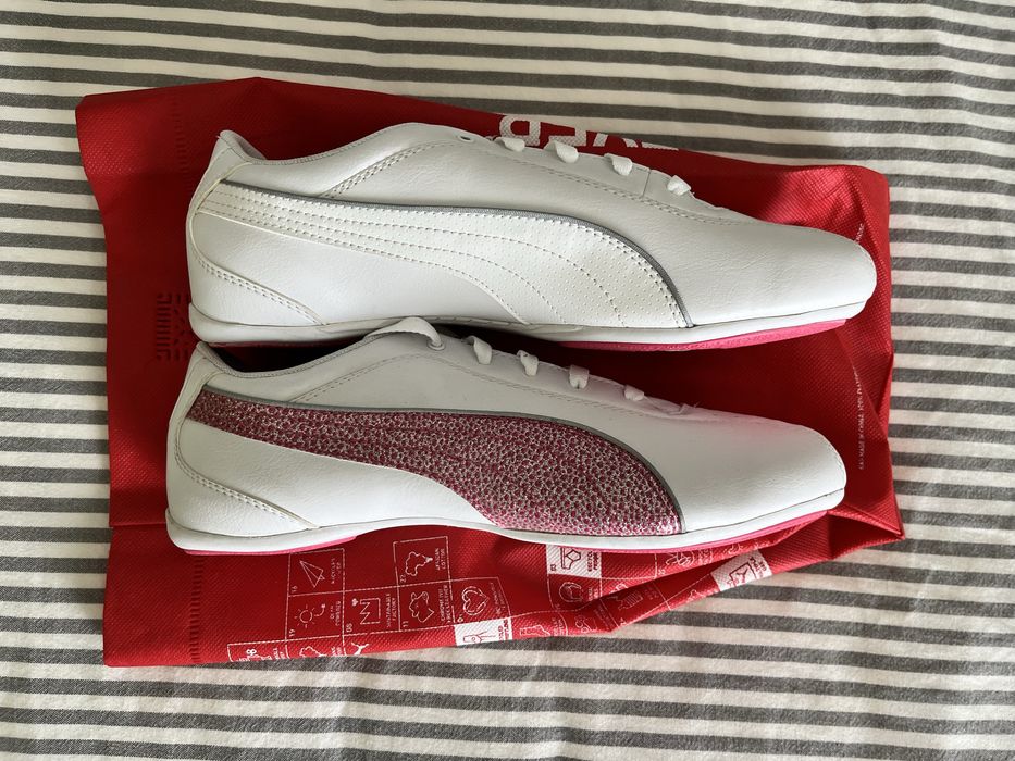 бели маратонки Puma