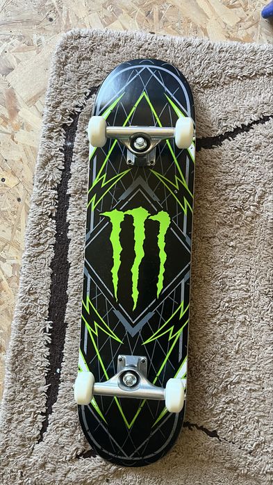 Skateboard Monster Energy NEW (used one time)