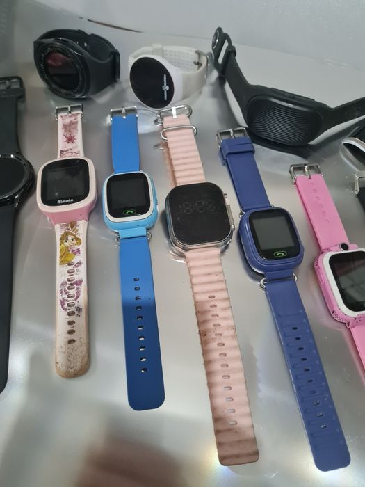 Продам смарт-часы детские
