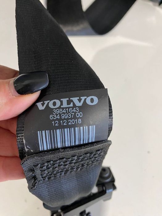 Centura stanga fata VOLVO XC60 2018+ 39841643