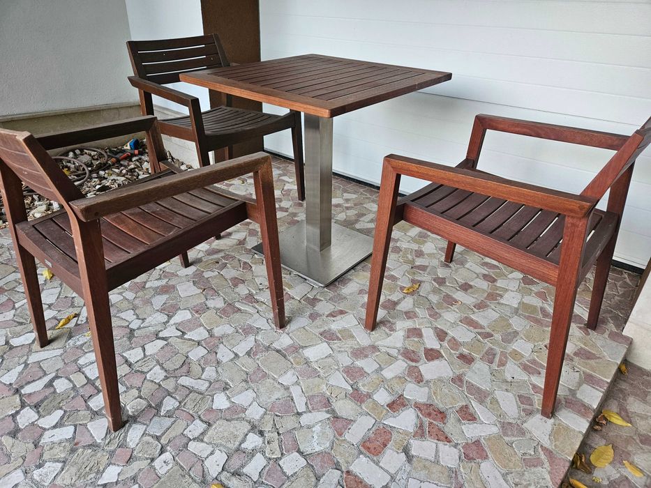 Masa cu 3 scaune pentru exterior