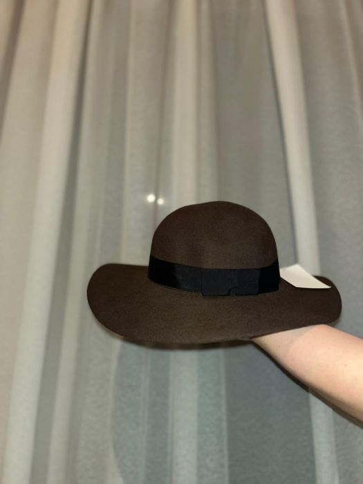 Продам женскую шляпу