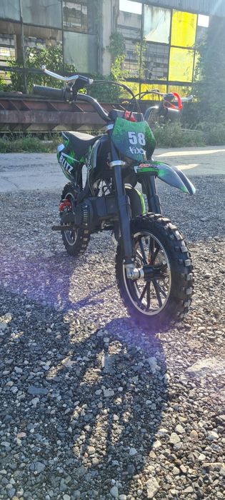 ross Enduro motocicleta pocket 49cc in 2 timpi roti pe 10 inch 60 cm