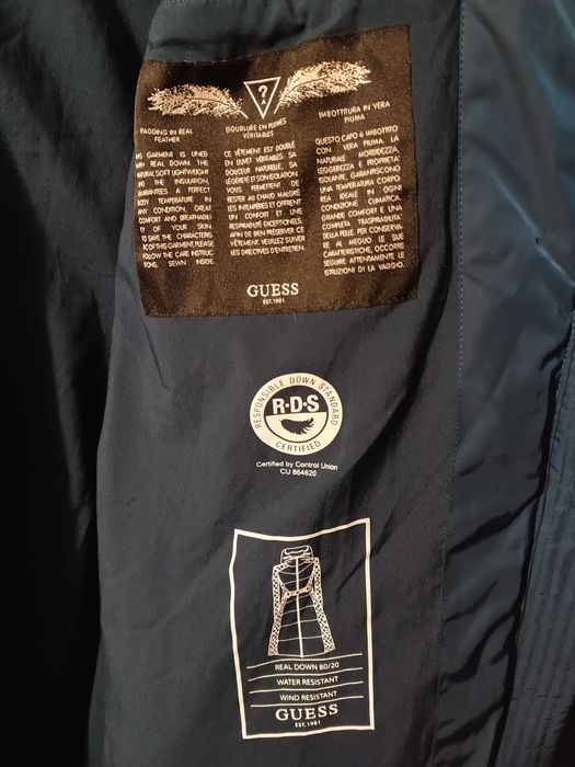 Дамско яке с качулка Guess