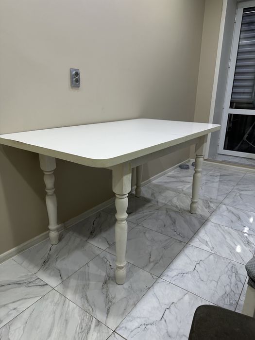 Продам стол