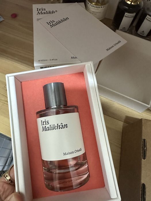 Iris Malikhân Maison Crivelli. Оригинал