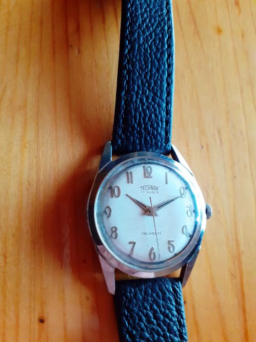 Колекционерски рядък TECHNOS Super Watch SWISS- WW2- Швейцарски военен механичен