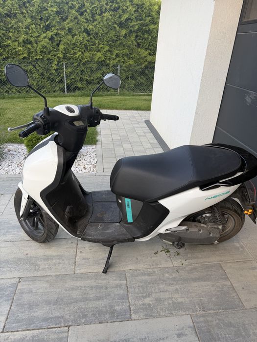 Yamaha Neos electric