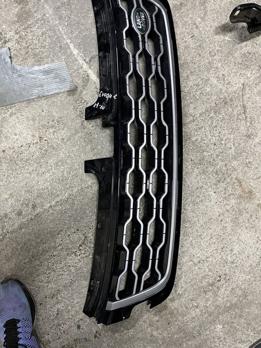 Решетка Land Rover Evoque 19-20г