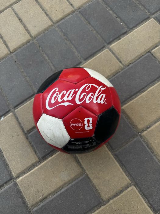 cocacola мяч красный