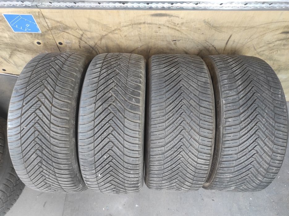 245/40/19 Hankook