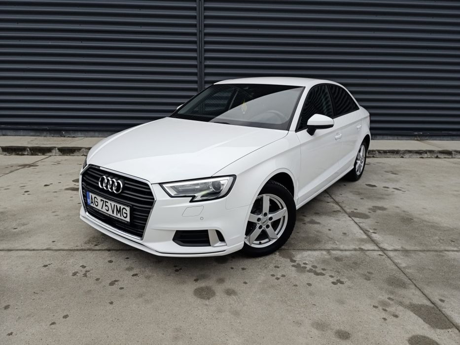 Vând Audi A3 an 2017