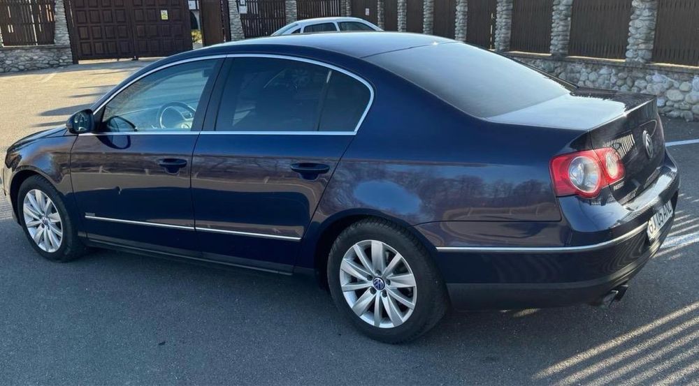 Vând Vw Passat/Automat