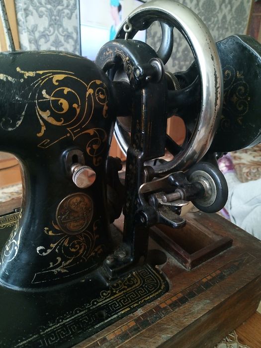 Швейная машинка антиквариат