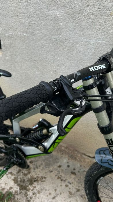 Vand bicicleta de downhill yt industries 2.0comp